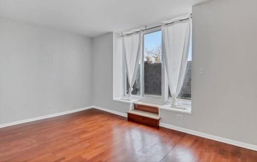 1433 Clark St, Chicago IL  60605-2706 exterior