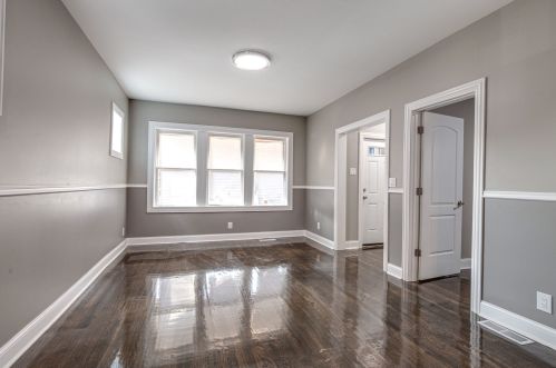 3048 80th St, Chicago IL  60617-1437 exterior