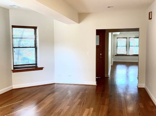 3827 Lawndale Ave, Chicago IL 60618-3107 exterior