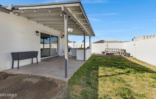 17827 9th Ave, Phoenix AZ  85023-1557 exterior