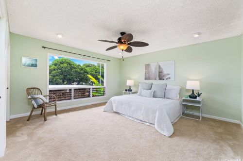 4933 Waa St, Honolulu HI 96821-1445 exterior