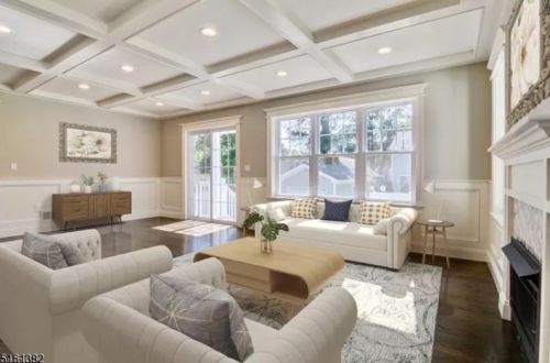 30 Elmwood Dr, Livingston NJ  07039-2205 exterior