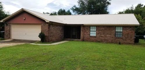 5836 Hermitage Cir, Milton FL  32570-8797 exterior