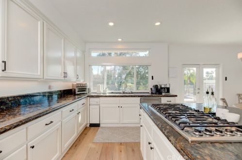 12080 Riviera, Tustin CA  92782-1203 exterior