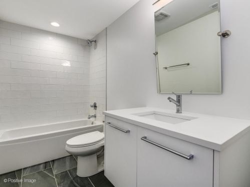 2518 Polk St, Chicago IL 60612-4126 exterior