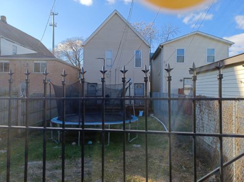 6231 Loomis Blvd, Chicago, IL 60636-1824