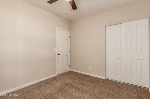 7055 Camino De Ln Tierra, Tucson AZ 85741-2416 exterior