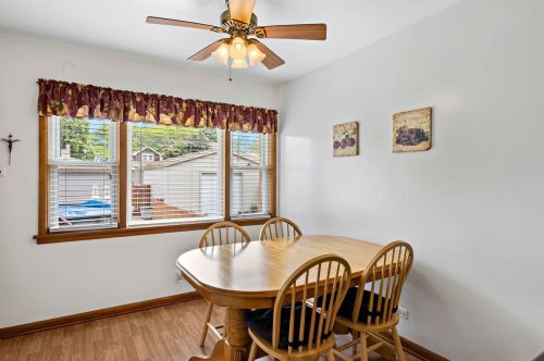 4333 Meade Ave, Chicago IL 60634-1520 exterior