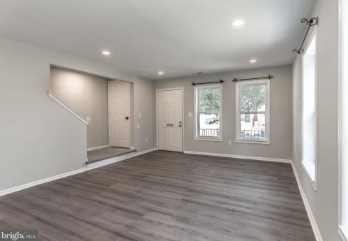 1915 Franklin St, Philadelphia PA 19122-2015 exterior