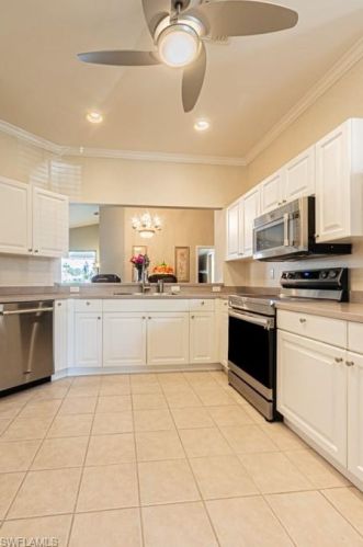 2037 Crestview Way, Naples FL 34119-3306 exterior