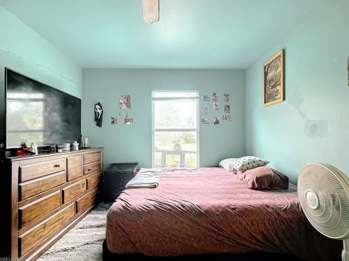 270 18 St, Naples FL 34117-9453 exterior