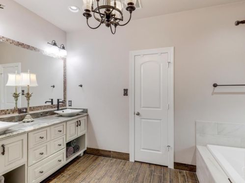 910 Gladewater Dr, Frisco TX 75033-7445 exterior