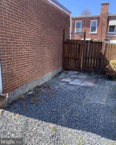 622 New Holland Ave, Lancaster PA 17602-2135 exterior