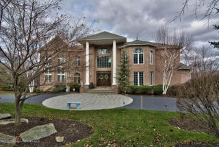 16 Kipling Dr, Scranton PA  18507-1934 exterior