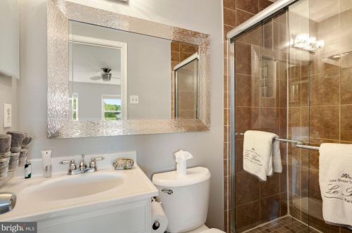 6406 Birchleigh, Alexandria VA 22315-3636 exterior