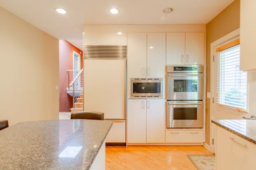 3636 Arthur Ave, Chicago IL 60712-4030 exterior