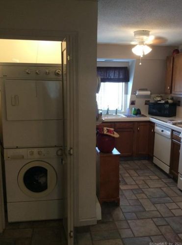 15 Evergreene, Wallingford CT  06492-2973 exterior