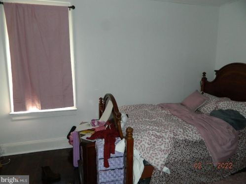 34 Dean Ave, Trenton NJ 08618-5201 exterior