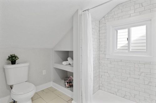 210 Friday Rd, Pittsburgh PA  15209-2110 exterior