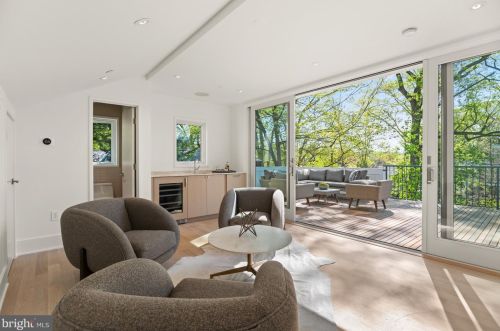 2838 Chesterfield Pl, Washington DC  20008-1015 exterior