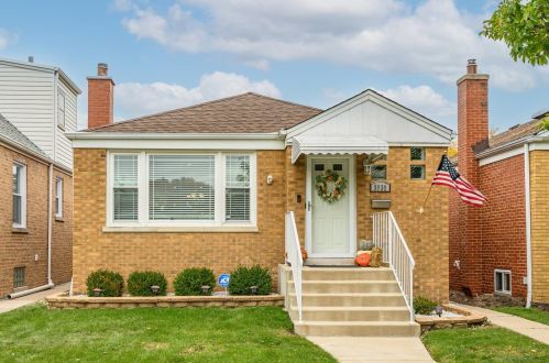 3935 Oriole Ave, Chicago, IL 60634-2122