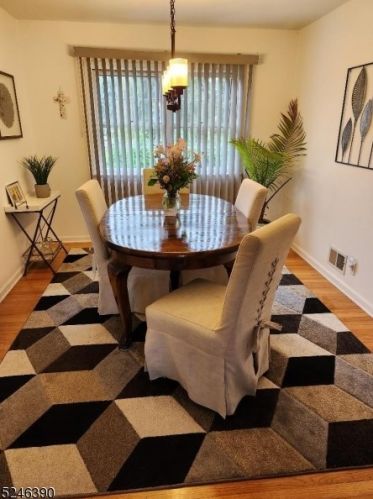 11 Highland Ave, Hackettstown, NJ 07840-4131