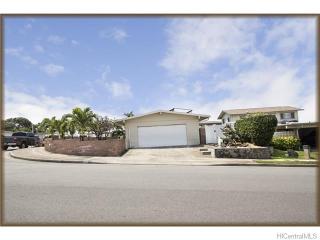 703 Ahukini St, Honolulu HI  96825-2446 exterior