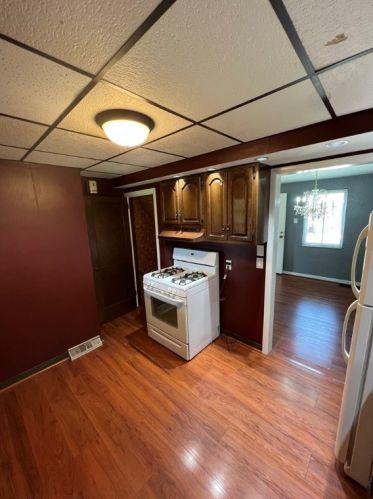 1546 Bellaire Pl, Pittsburgh PA 15226-1907 exterior