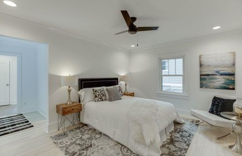 239 Midvale Dr, Atlanta GA  30342-3326 exterior