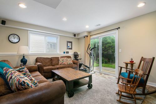 5382 Pinnacle Dr, Wyoming MI 49519-9648 exterior