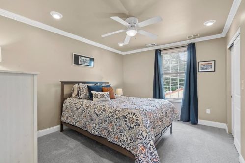 217 Plymouth St, Pittsburgh PA 15211-1233 exterior