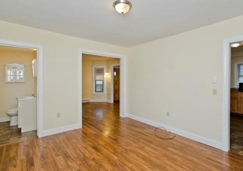 42 Bemis St, Chicopee MA 01013-2354 exterior