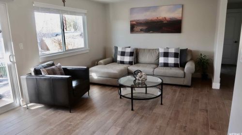 7624 2550, Taylorsville UT 84084-3865 exterior