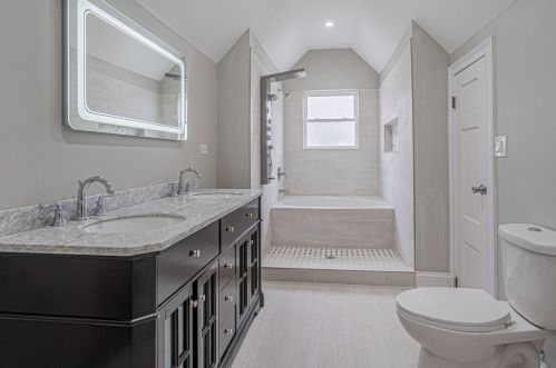 518 6 Ave, Broadview IL 60153-1149 exterior