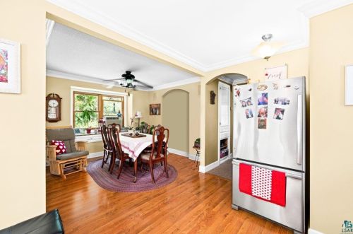 5019 Thompson Rd, Duluth MN 55811-3717 exterior