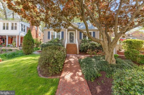 9705 Lorain Ave, Silver Spring, MD 20901-3251