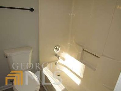 3196 Sarah Lou Dr, Lithonia GA  30078-3183 exterior