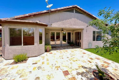 4051 Still Canyon Pass, Tucson AZ  85745-4166 exterior