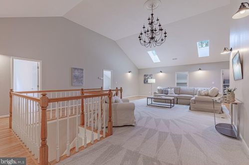 1515 Highwood Dr, Mc Lean VA  22101-5800 exterior