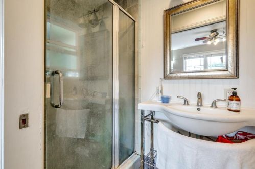 307 Capitola Ave, Capitola CA 95010-2845 exterior