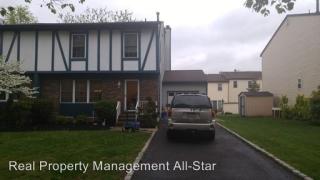 6 Bayberry Close, Piscataway NJ  08854-5924 exterior