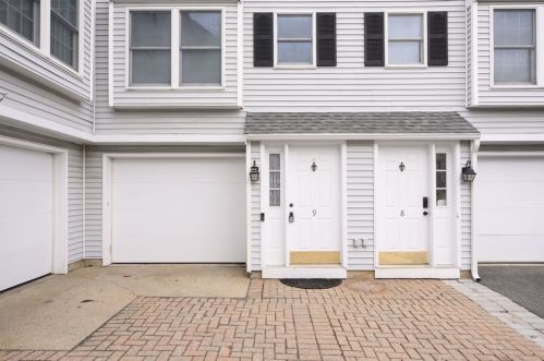 9 Fallon Ct, Quincy, MA 02169-4155