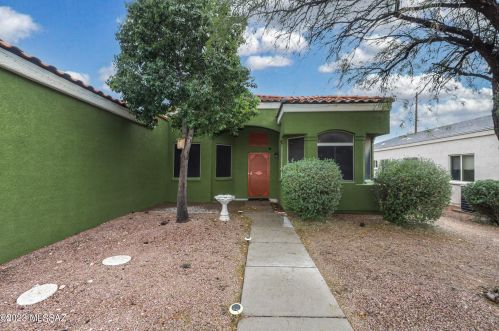 8517 Camino Bengala, Tucson AZ  85747-5165 exterior