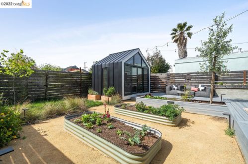 1256 Carrison St, Berkeley CA 94702-2410 exterior