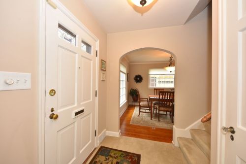 2658 84th St, Milwaukee, WI 53226-1908