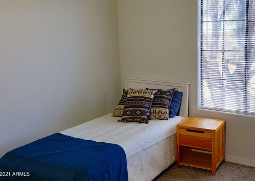 37211 19 Ave, Phoenix AZ 85009-1940 exterior