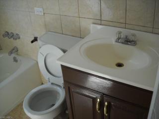 7216 Covert Ave, Cleveland OH  44105-5043 exterior