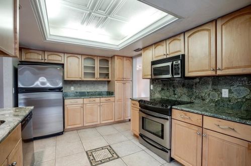 5809 Dory Way, Tampa FL 33615-3633 exterior