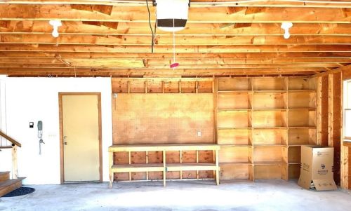 6 Herrick Rd, Peabody MA 01960-4531 exterior