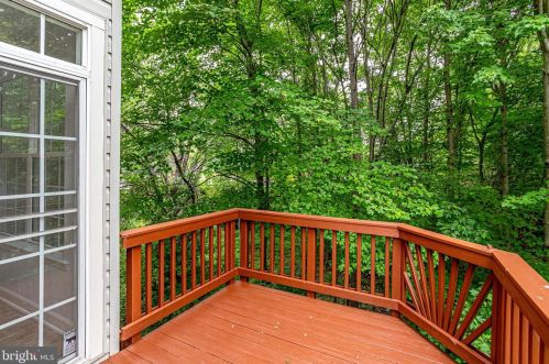 7541 Great Swan Ct, Alexandria VA 22306-2275 exterior